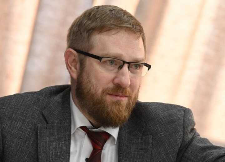 «Твиттерное право» в гибридных войнах — оружие