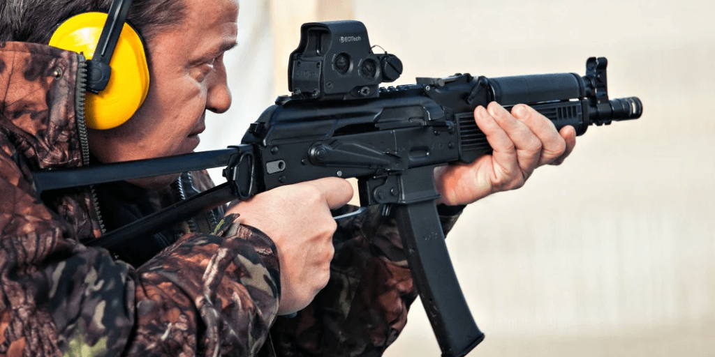 Калашников представил новый пистолет-пулемет для ФСБ