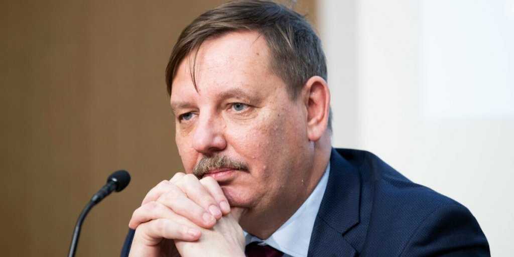 Латвия плачет, Эстония требует, Россия строит!