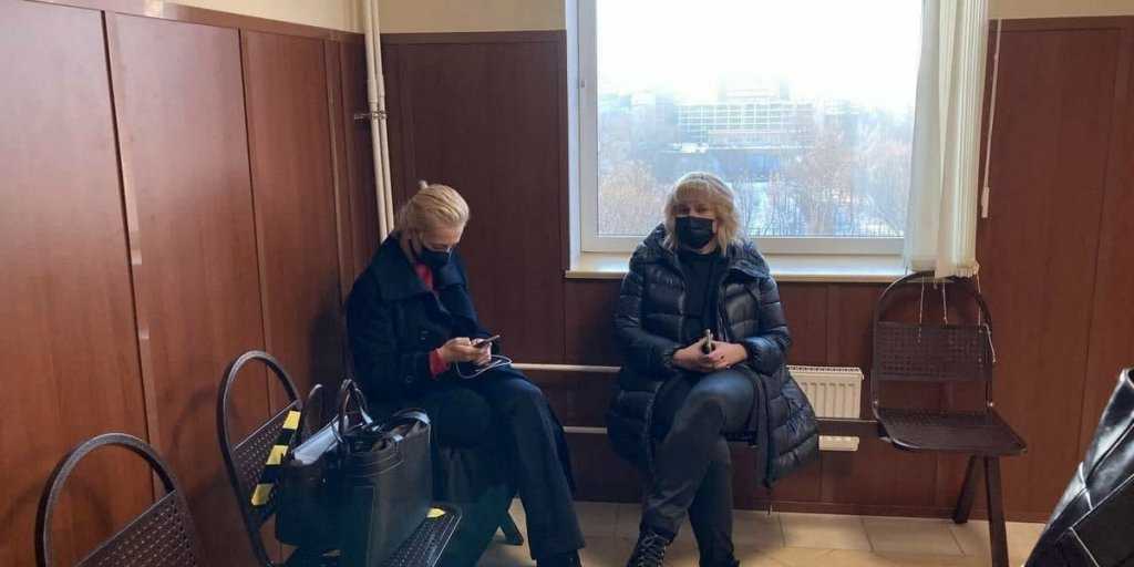 Истерика в зале суда, равнодушие супруги и 18 дипломатов: как судили Навального?