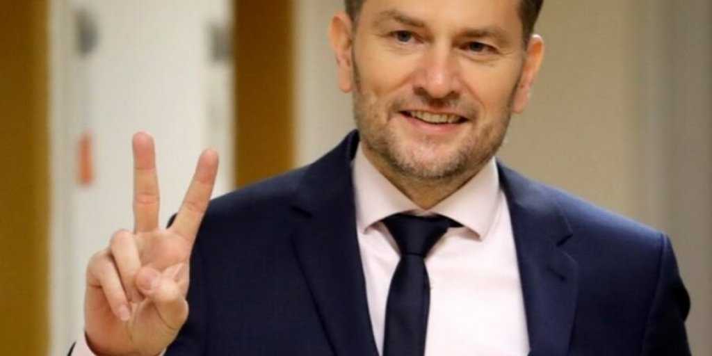 Европейские политики больше не могут скрыть тайную любовь к России?