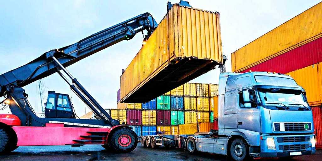 Россия решила, что цитрусовые Литве нужнее и развернула груз обратно