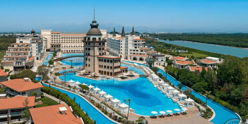 Первый пошёл. Американские суды начали забирать недвижимость у российских олигархов