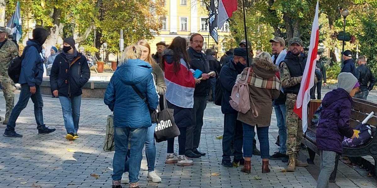Белорусы в Киеве: мастера несмелого протеста