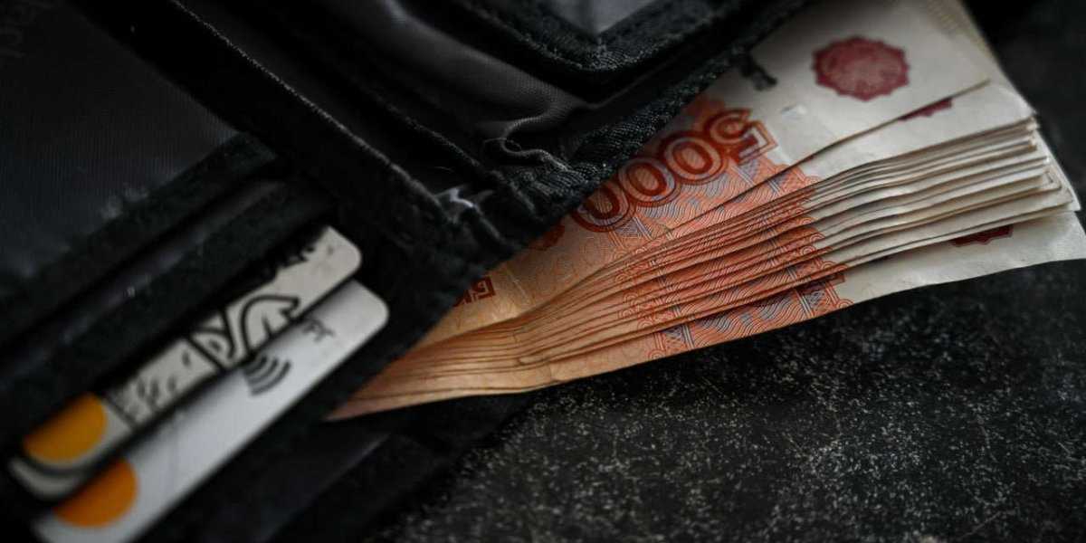 «Шок прошел, начались будни». В Госдуме объяснили рост рубля к доллару и евро