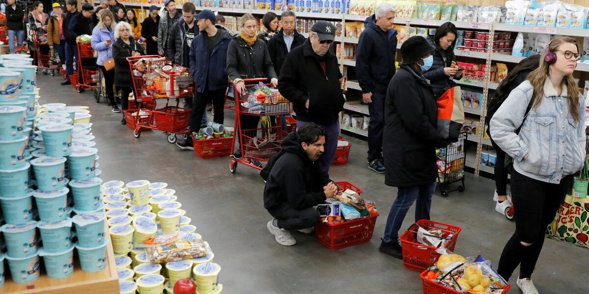 Уровень жизни в США и ЕС рушится на глазах &mdash; обычные британцы раскрыли причины