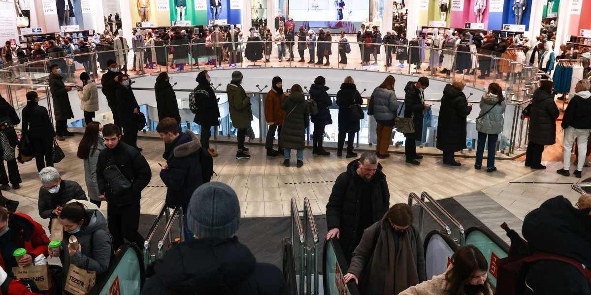 Шантаж не сработал: почему уход западных брендов сыграл на руку России