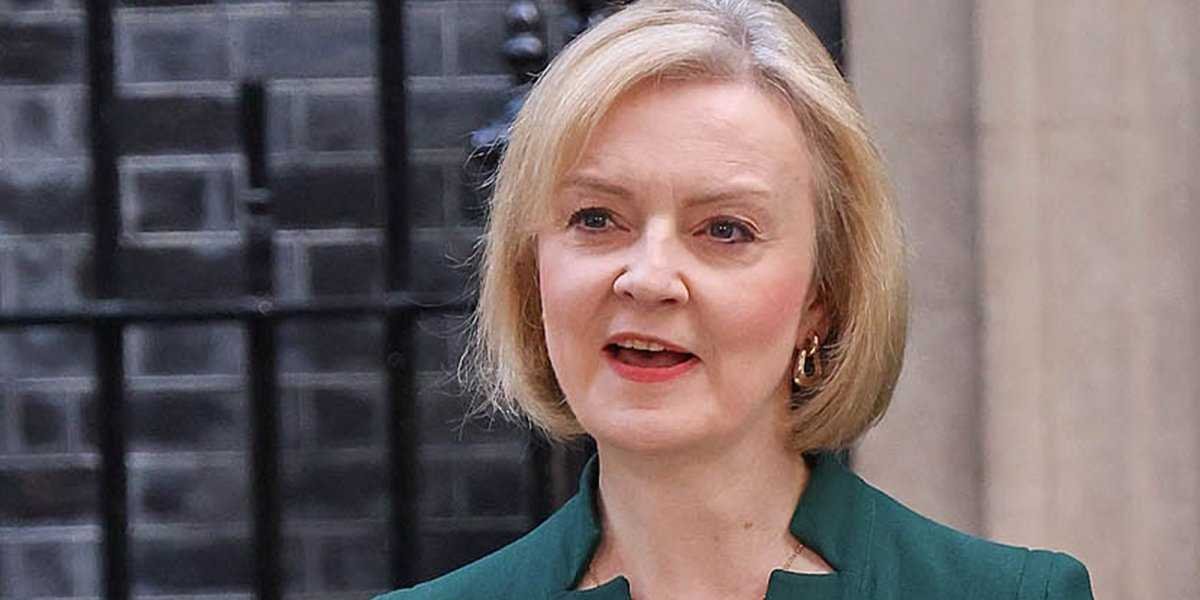 &laquo;Ответят за все&raquo;: Захарова разгадала скрытое послание Трасс в день теракта на &laquo;Северных потоках&raquo;