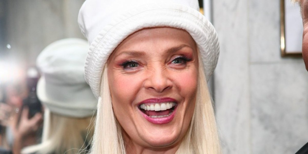 Агент &laquo;Глория&raquo;: в Риге напомнили Вайкуле неудобную правду о работе на КГБ