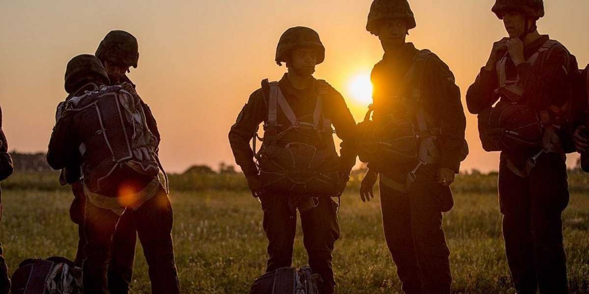 Военный аналитик Литовкин: никакого дефицита оружия у Запада нет, это &laquo;крокодиловы слезы&raquo;