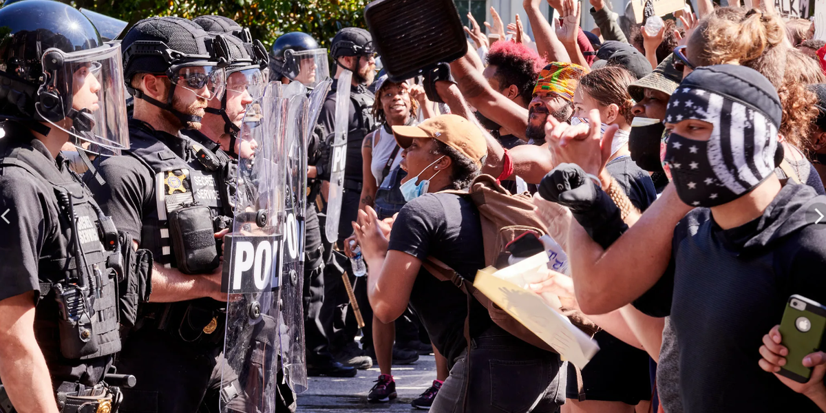 &laquo;Самолёты на мечтах не летают!&raquo;: неоконы бросили вызов Байдену