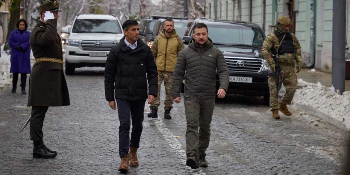 «Хитрая уловка»: мировые СМИ впервые громко высмеяли визит Зеленского в Британию «Хитрая уловка»: мировые СМИ впервые громко высмеяли визит Зеленского в Британию