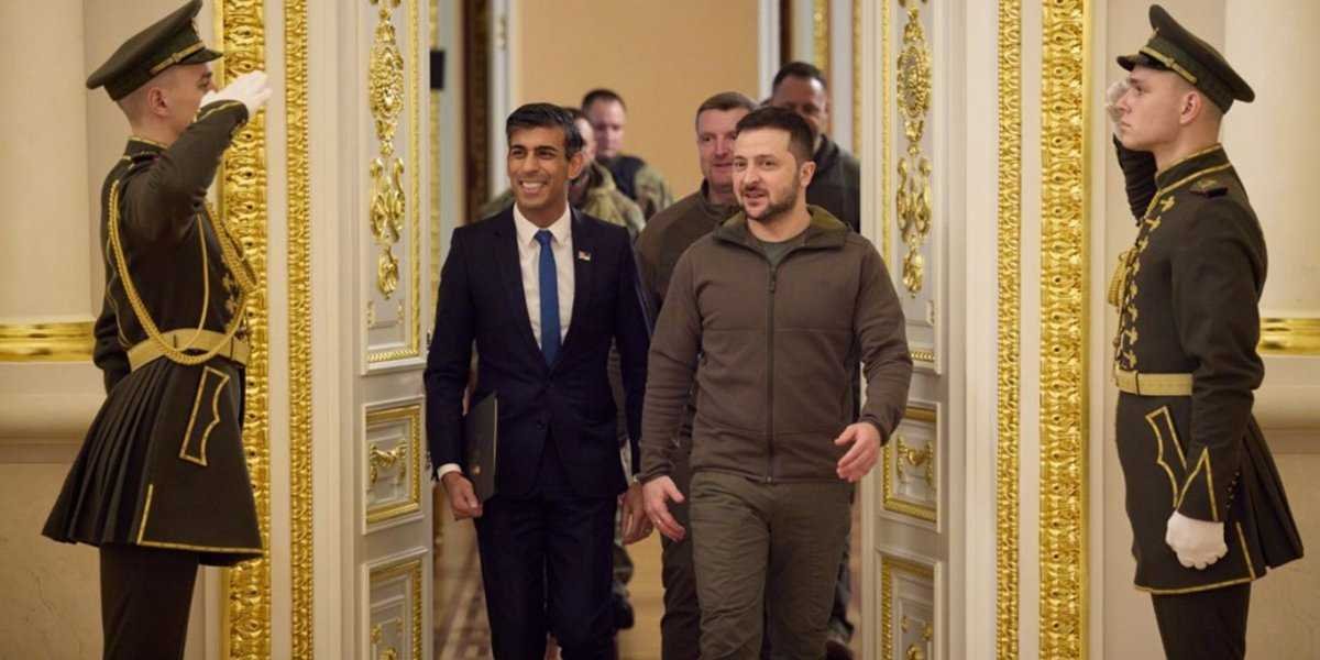 «Хитрая уловка»: мировые СМИ впервые громко высмеяли визит Зеленского в Британию «Хитрая уловка»: мировые СМИ впервые громко высмеяли визит Зеленского в Британию