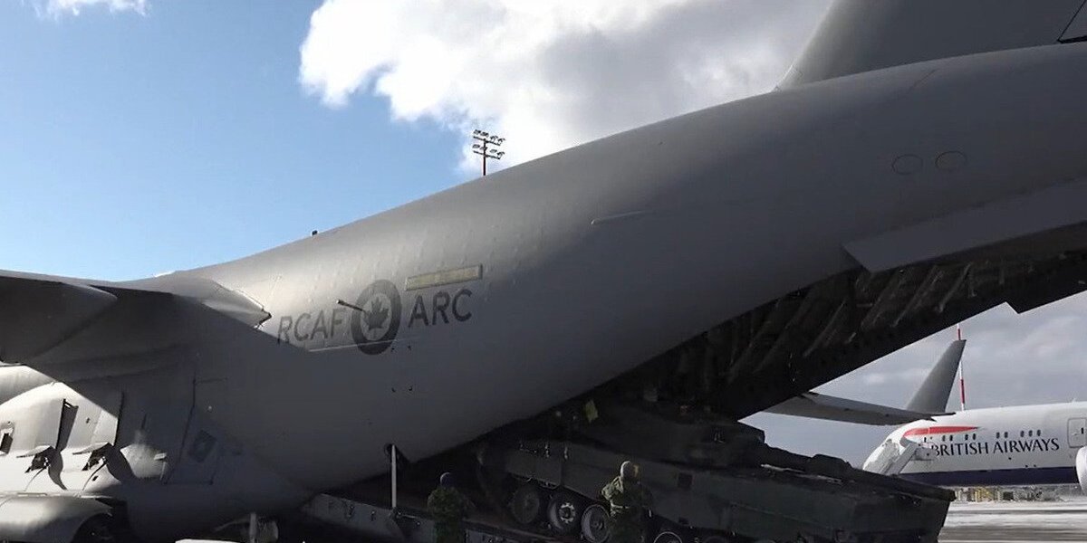 Путин подул на США и Канаду, устроив им 50-градусные морозы и землетрясения