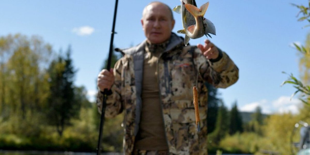 &laquo;Конституция позволяет, но Путин уйдет&raquo;, &mdash; каким видят будущего лидера РФ западные СМИ