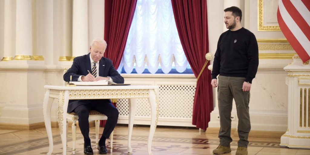 Докричался: Зеленский &laquo;выпросил&raquo; Украине смертный приговор