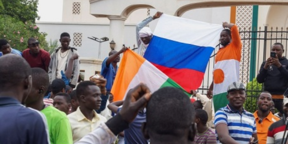 Реакция французов на ситуацию в Нигepе