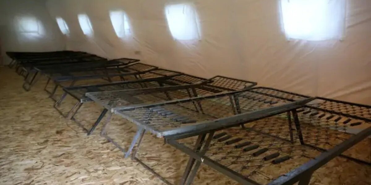 Где сейчас Евгений Пригожин: в сети разлетелось фото главы ЧВК &laquo;Вагнер&raquo;, сидящего в трусах &ndash; войска оркестра начали работу в Беларуси?