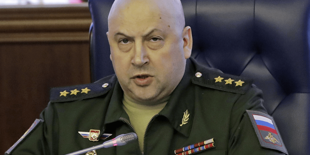 Версии экспертов: Где Суровикин?