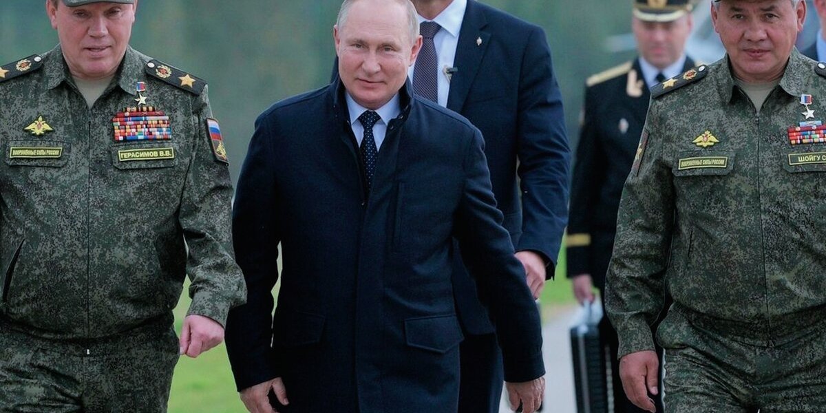 Макгрегор: Путин великолепно справился и его армия в хорошей форме, а вот в США с этим проблемы