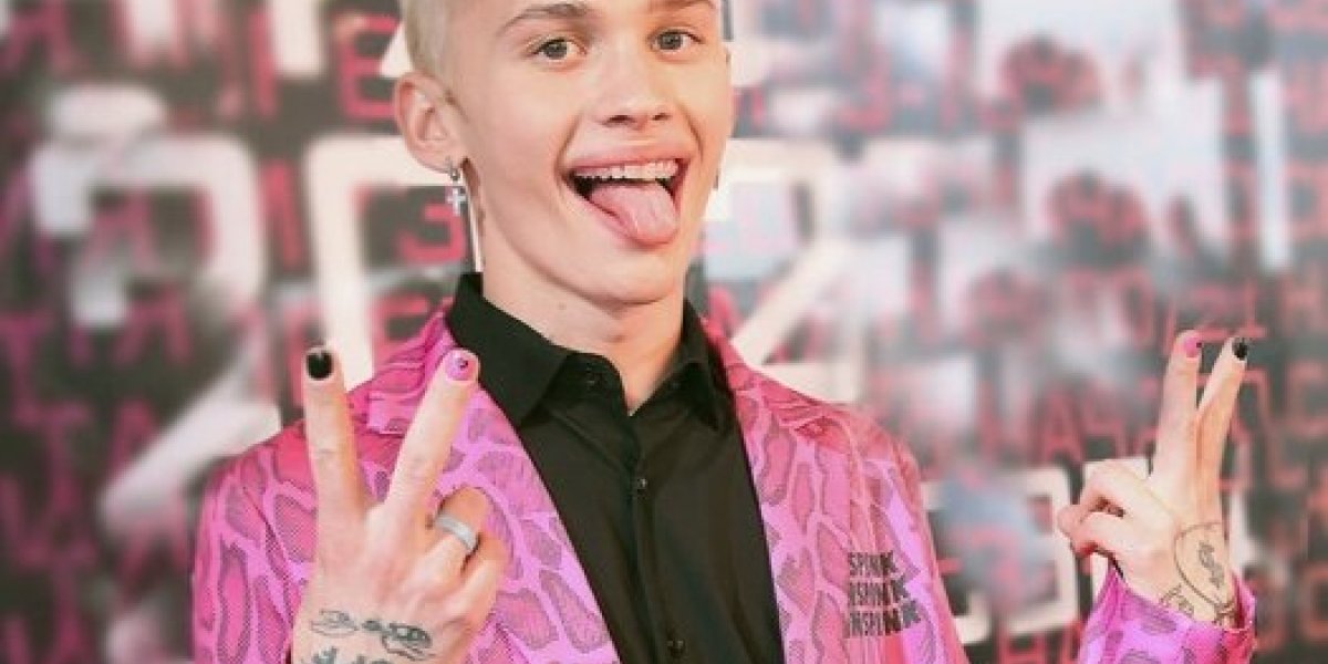 Д.Милохин решил дать второй шанс России&ndash;вернулся в страну, но ответ получил такой,что снова сбежал на Запад