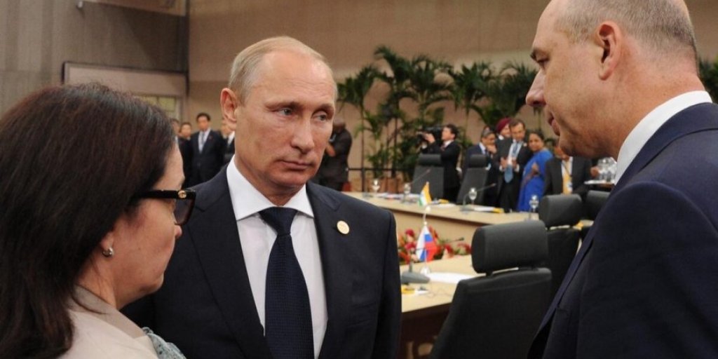 «Доллар по 200 рублей и шокирующая инфляция»: Силуанов бросает Путину отрытый вызов. Саботаж либералов начался