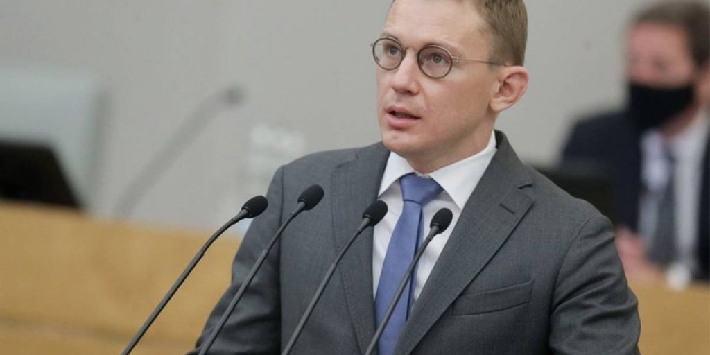 «Идет CBO, а мы продолжаем снабжать США стратегическим сырьем»: В Госдуме обрушились с критикой на Минфин