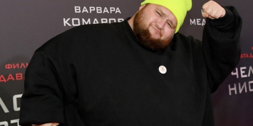 «Ему нельзя было танцевать»: что убило пухляша Дмитрия Красилова из Little Big. Третья по счету смерть в группе