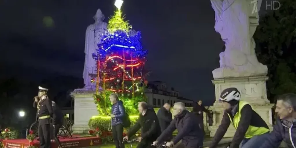 Хочешь, чтобы елка горела — крути педали. Как в Европе экономили на Новом годе Хочешь, чтобы елка горела — крути педали. Как в Европе экономили на Новом годе