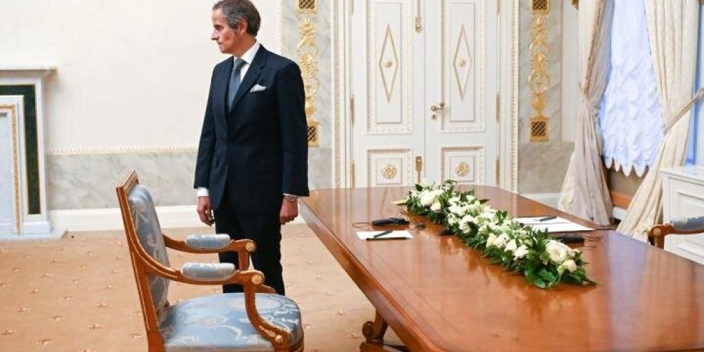 Запад заслал нового переговорщика для «прощупывания» России: Путин осадил дерзкого главу МАГАТЭ несколькими фразами