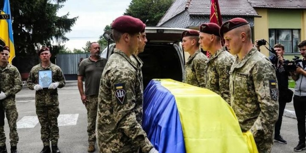 Макрон вышел на тропу войны: Запад слил опального политика. Франция остается один на один с Россией