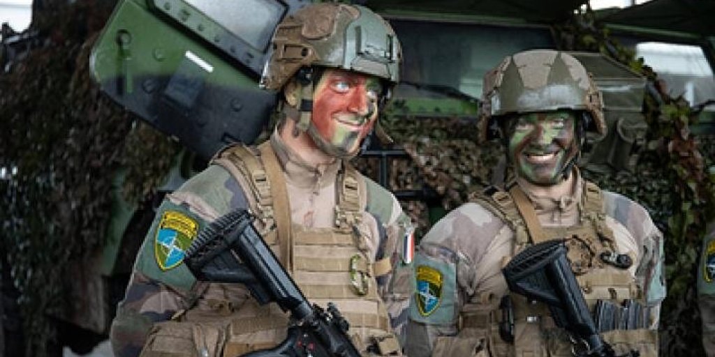 Русские передали «привет» Макрону: Тела наёмников из харьковской гостиницы пришлось вывозить секретным транспортом