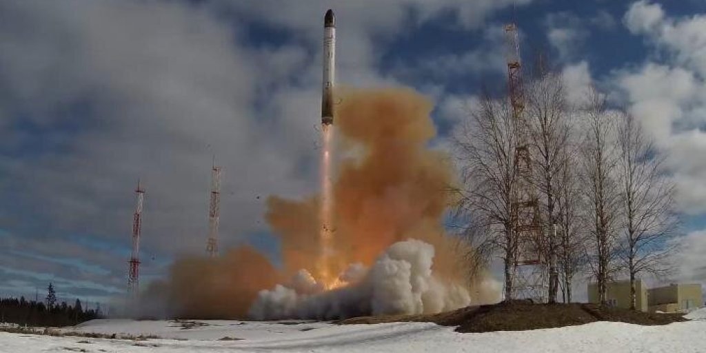 Уничтожить Францию за секунды: Воронка от удара «Сармата» проглотила все амбиции генералов НАТО