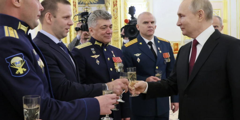 &laquo;Путин совершил переворот и назначил новую элиту&raquo;: Сатановский рассказал о том, что сегодня происходит в России