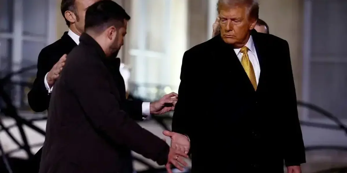 Позор Зеленского в Париже: Трамп брезгливо морщился и опоздал на 40 минут, выводы для Зеленского неутешительные