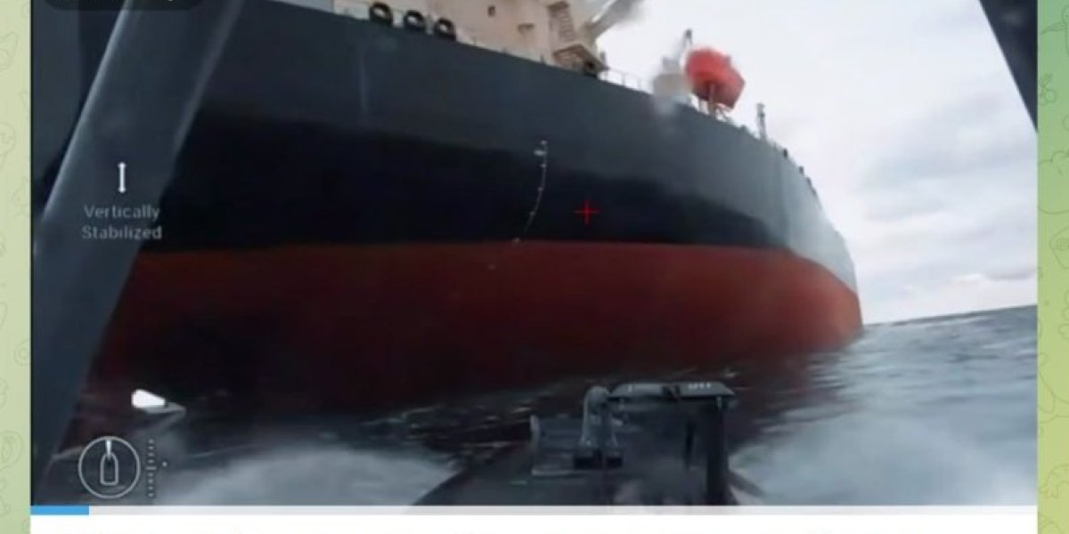 Цели для ВКС России названы: английский самолёт-наводчик и азербайджанский танкер. Куда полетят &laquo;Герани&raquo; после атаки на турецкий корабль?